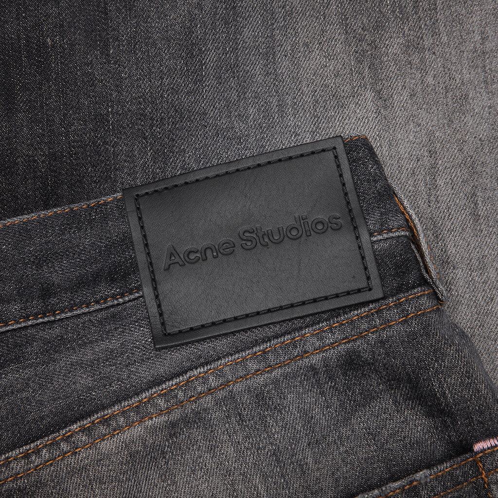 1981 U Black Trafalgar Loose Fit Jeans - Black - Image 3