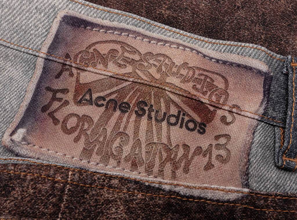 Regular Fit Trompe-l’oeil Printed Jeans - Blue/Brown - Image 4