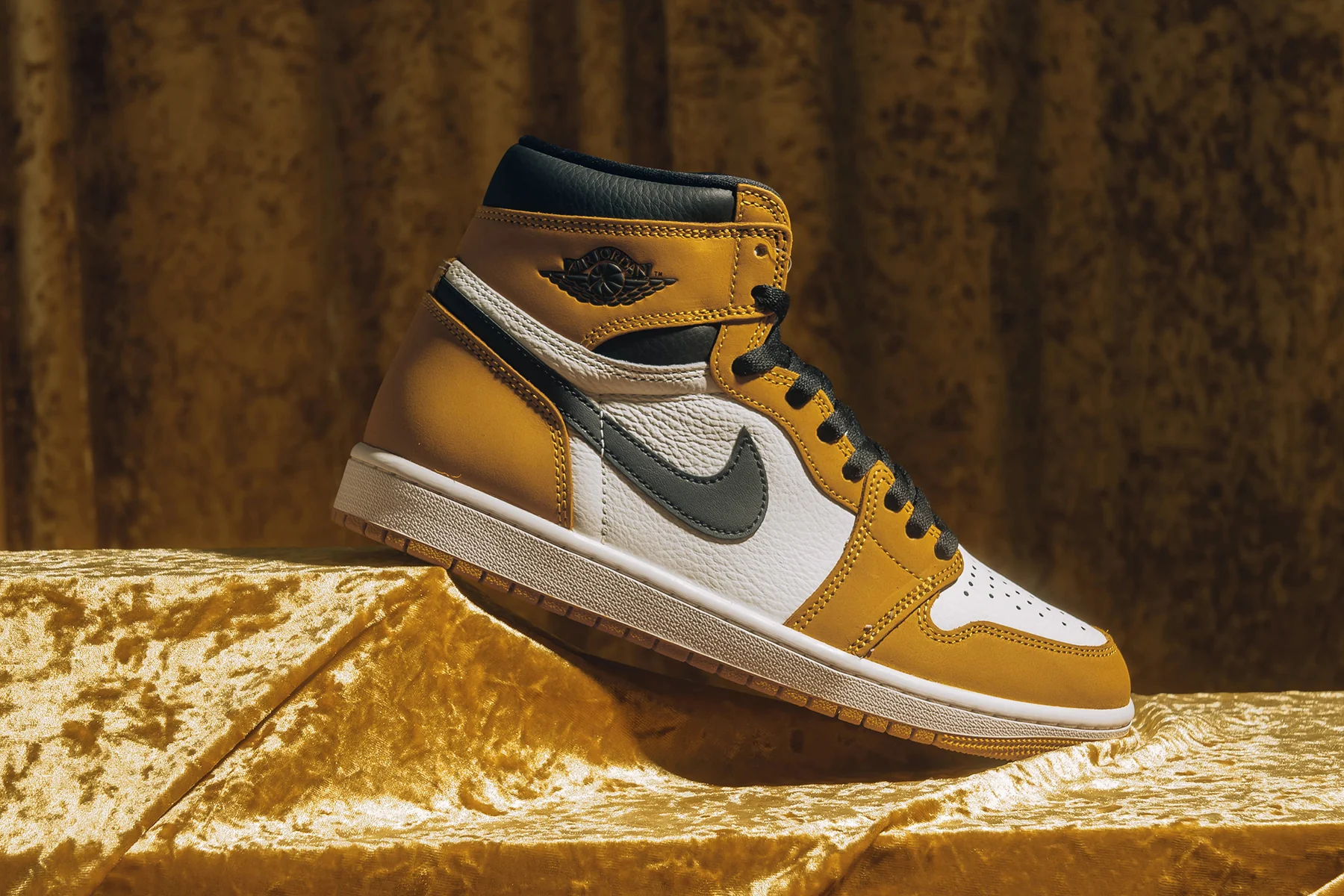 Air Jordan 1 Retro High OG 'Yellow Ochre' - Yellow Ochre/Black/Sail - Image 5