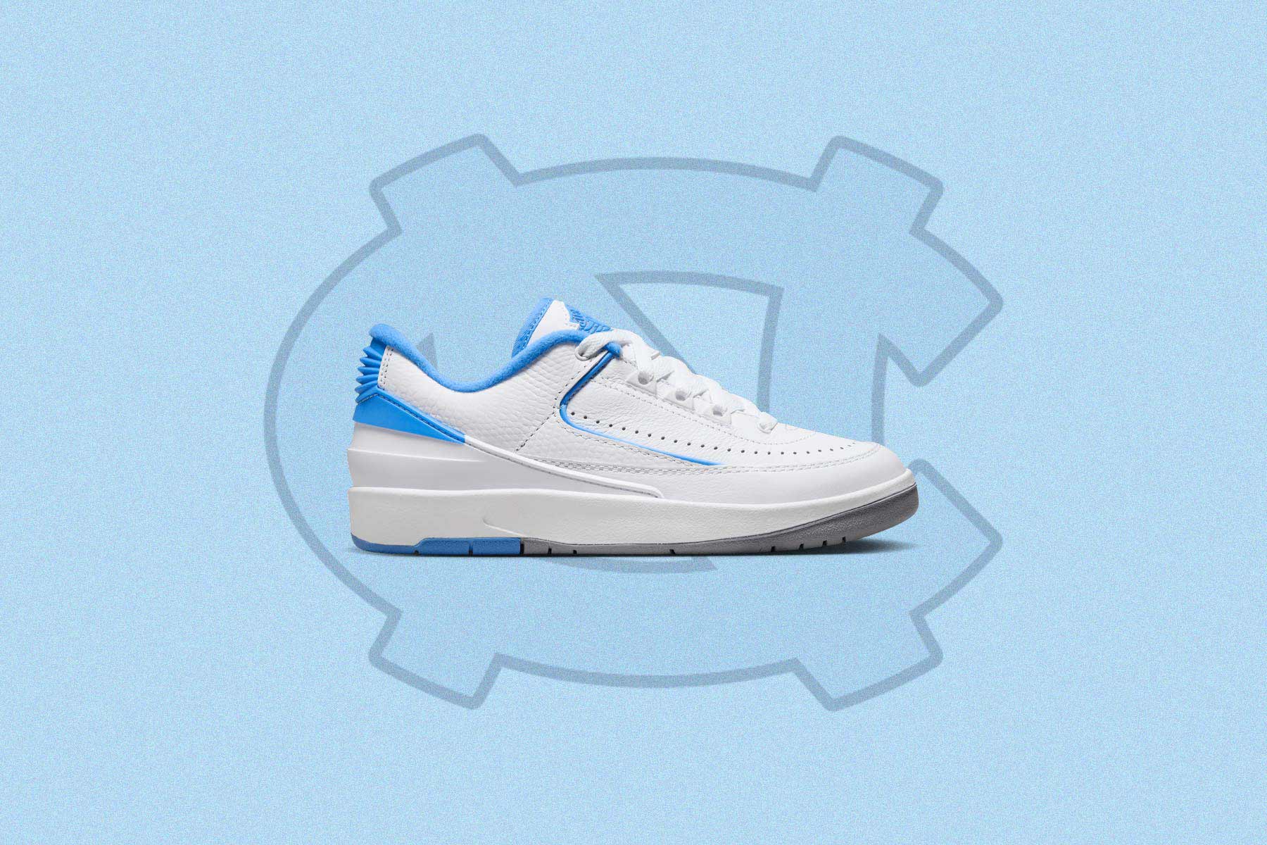 Air Jordan 2 Retro Low (GS) - White/University Blue/Cement Grey - Image 5