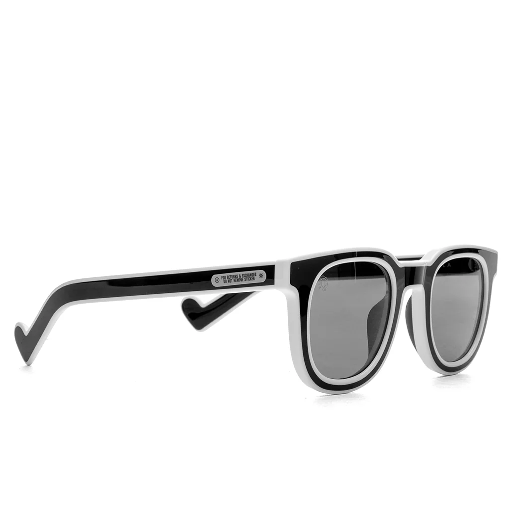 Akila x Keith Haring Radiant - Black/White/Black - Image 2