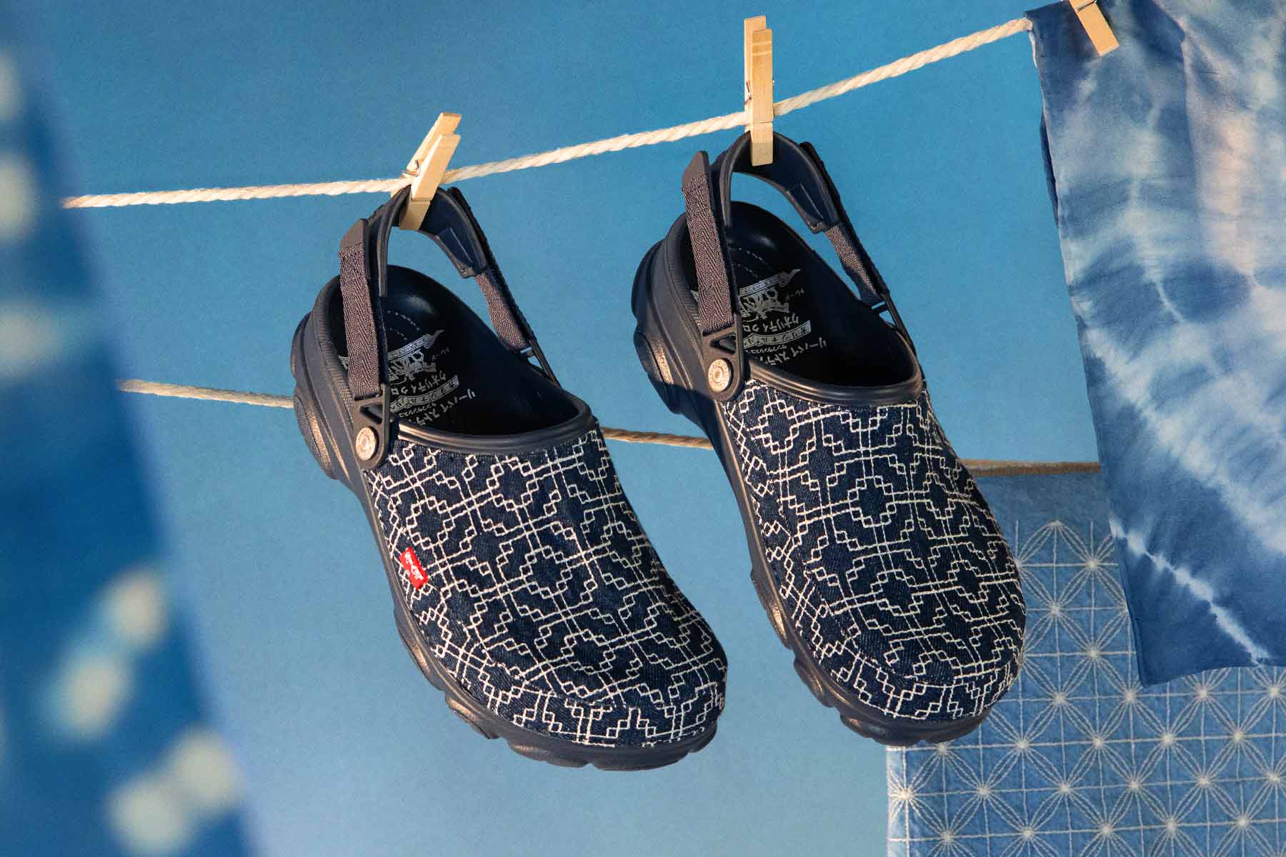Crocs x Levis All Terrain Clog - Navy - Image 6