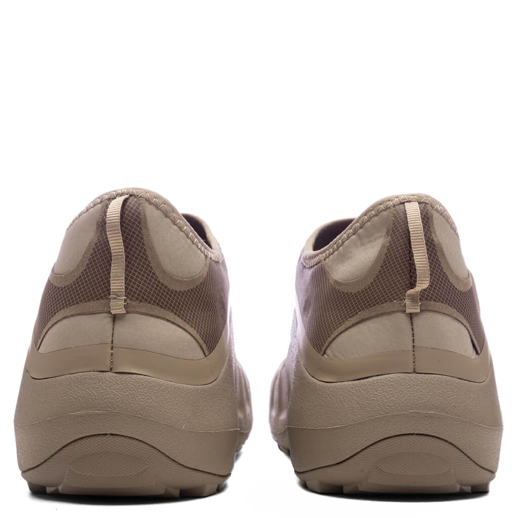 Crocs x Satisfy Quick Trail Low - Tumbleweed - Image 4