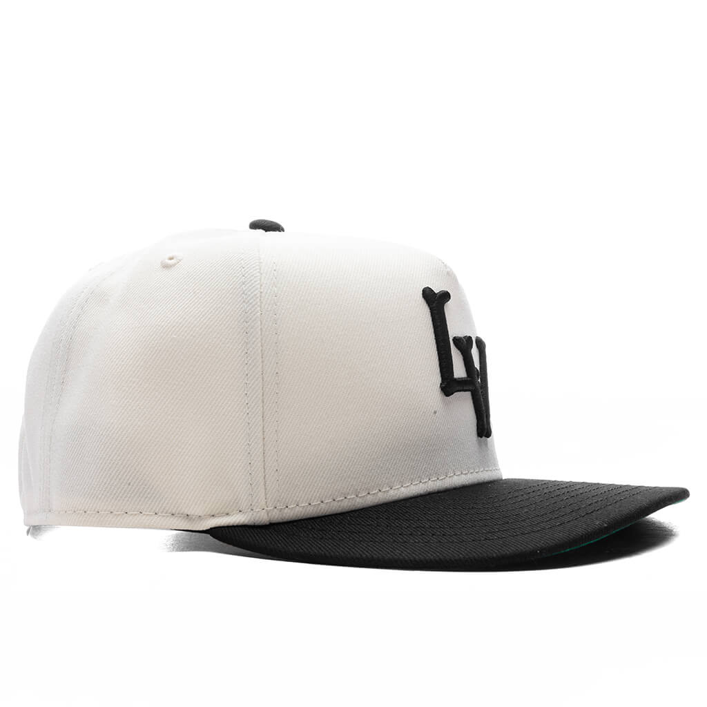 FEATURE x New Era 9FIFTY A-Frame Snapback Curve 'LV' Bones - Chrome/Black - Image 3