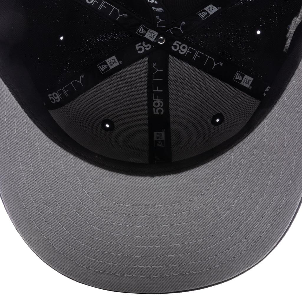 Feature x New Era Old English Las Vegas Fitted - Black/Snow Grey - Image 6