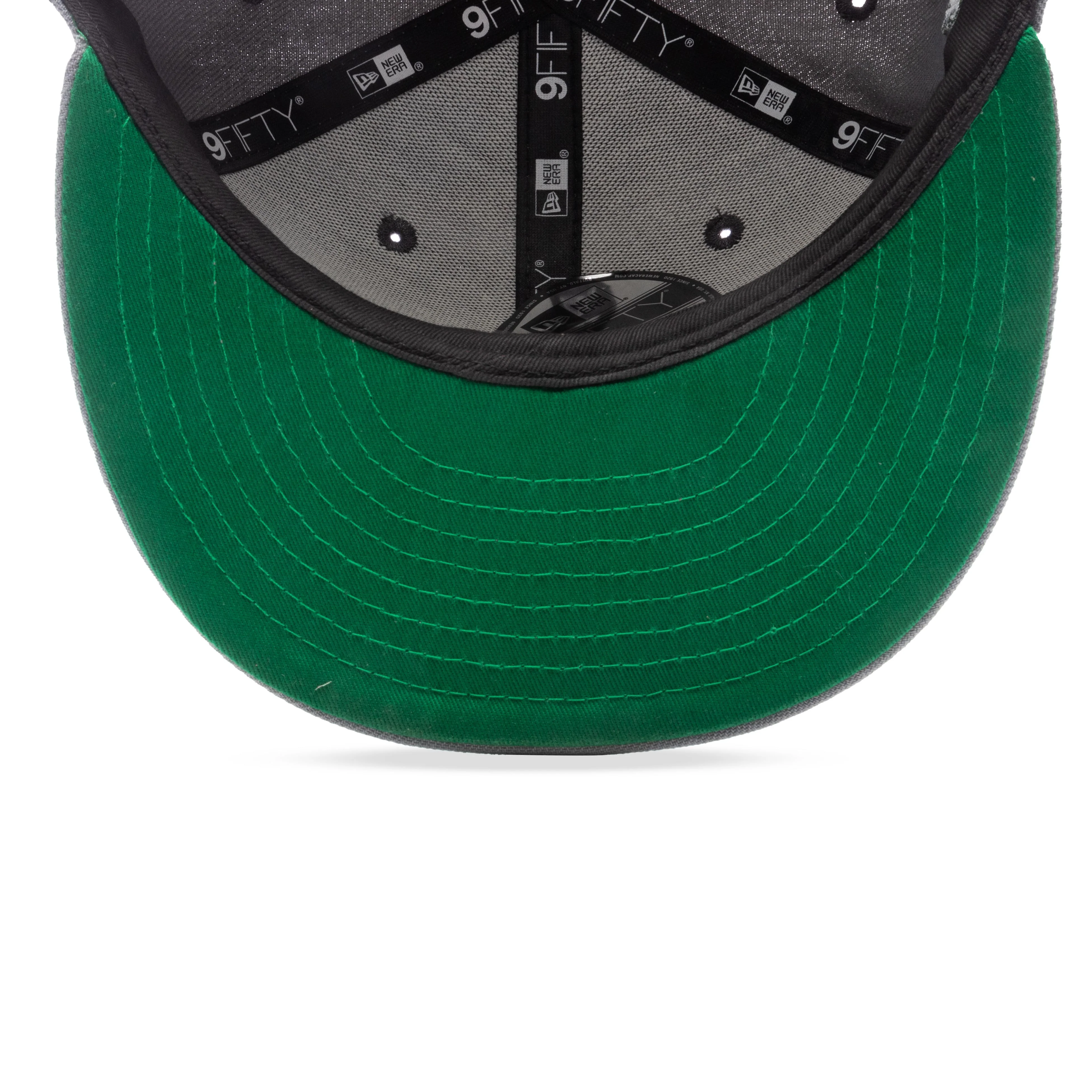 Feature x New Era Old English Las Vegas Snapback - Dark Graphite/Green - Image 4