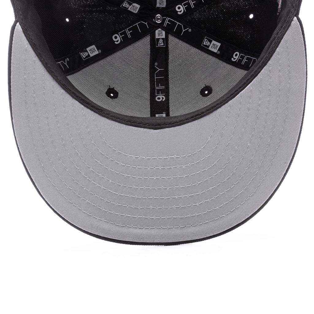 Feature x New Era Old English Plaza Snapback - Black/Snow Grey - Image 4