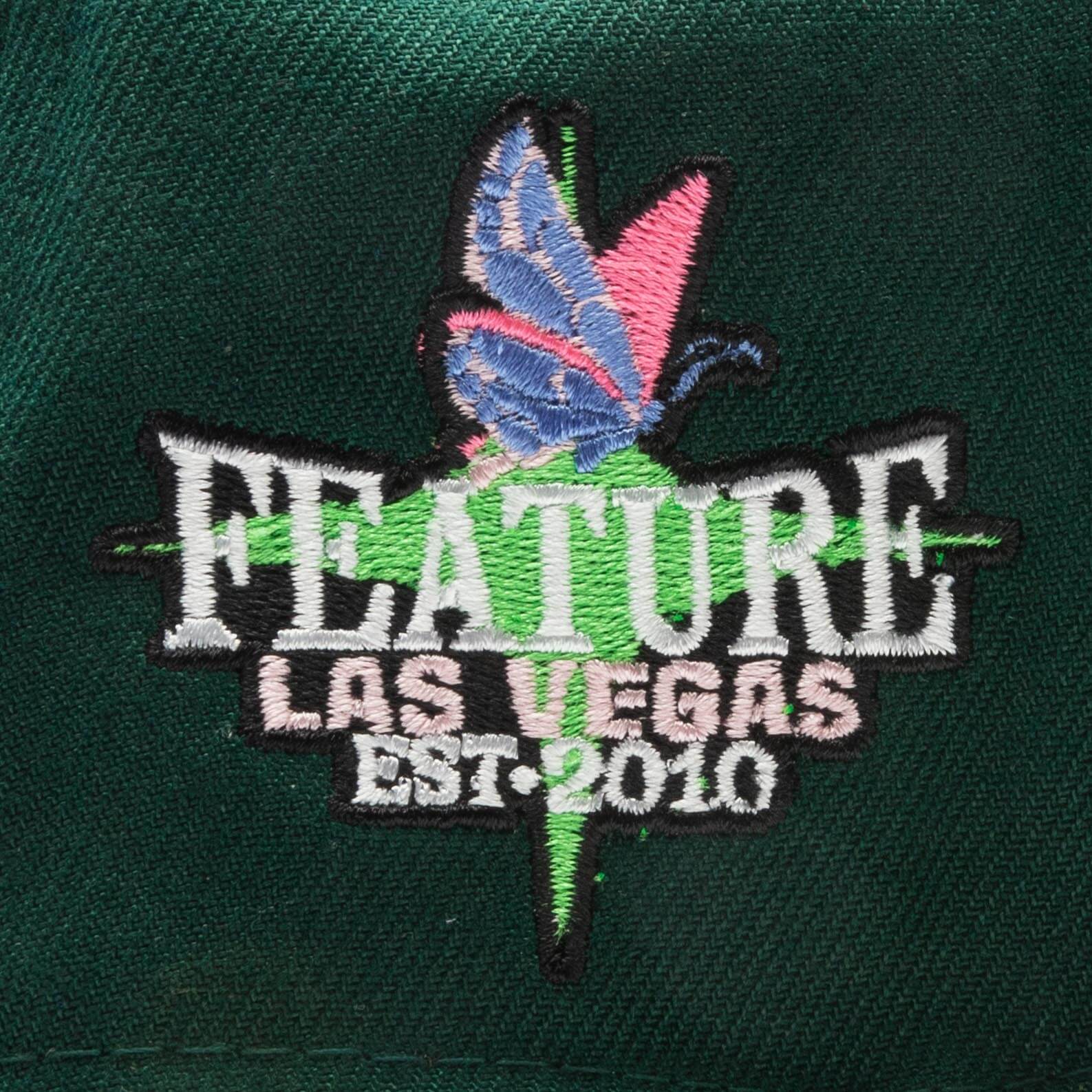 Feature x New Era Old English Plaza Snapback - Dark Green/Pink - Image 3
