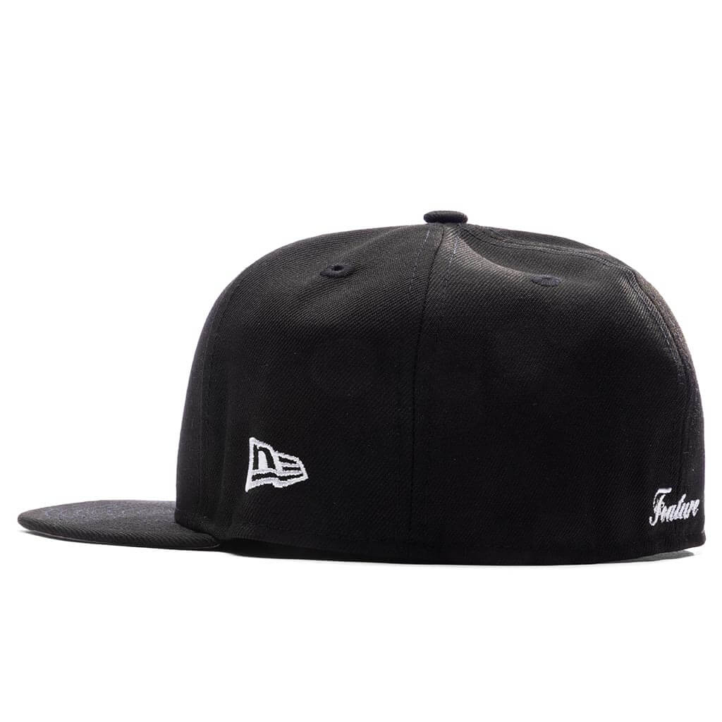 Feature x New Era Old English Scottsdale Fitted - Black/Snow Grey - Image 6