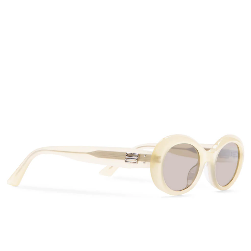 LA MODE YC8 - Image 2