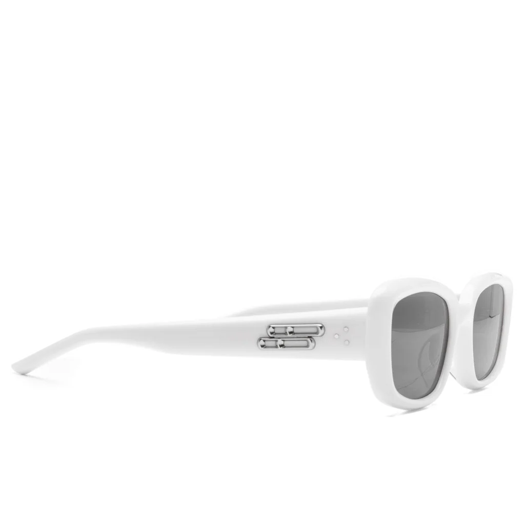 LIN W2 - Image 2
