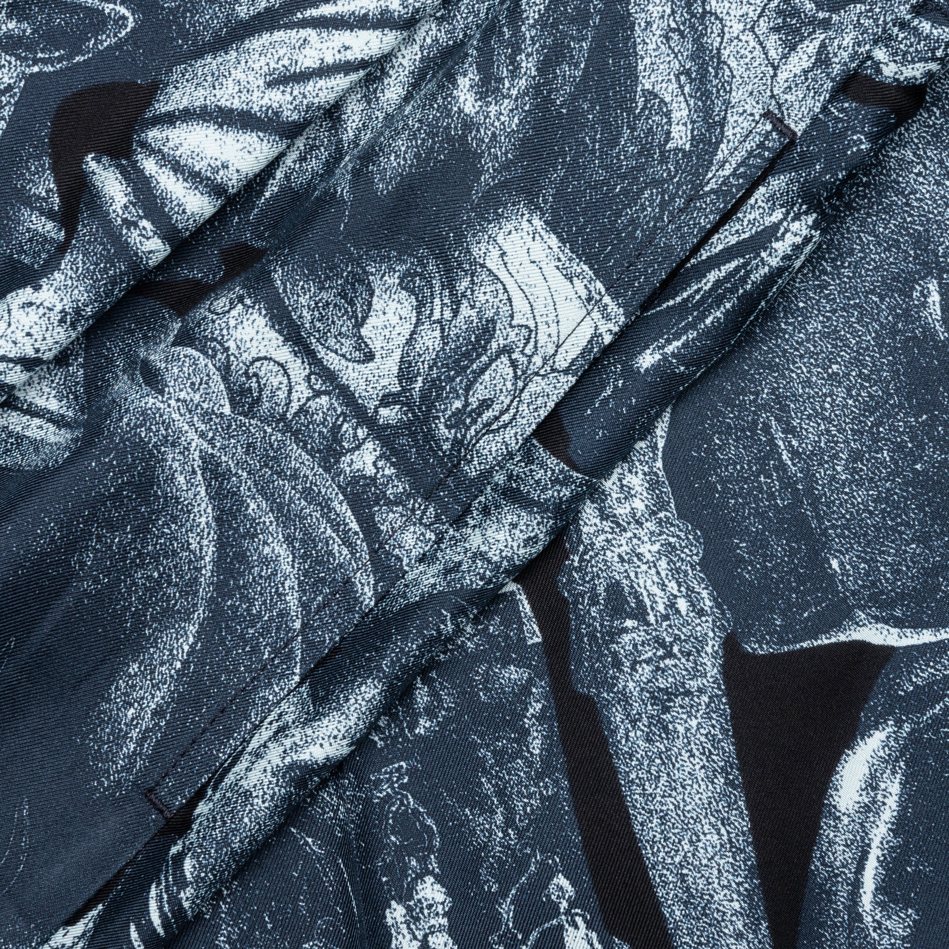 Silk Bermuda Shorts with Hubert Objects - Black/Navy - Image 3