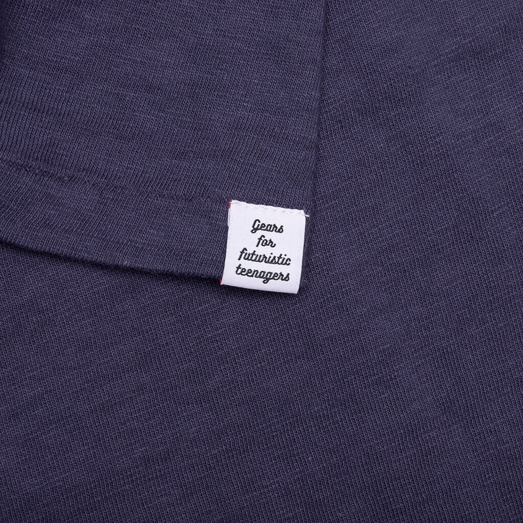 Heart Badge T-Shirt - Navy - Image 4