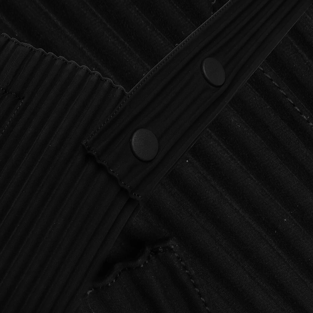 Short Strap Pocket Bag - Black - Image 4