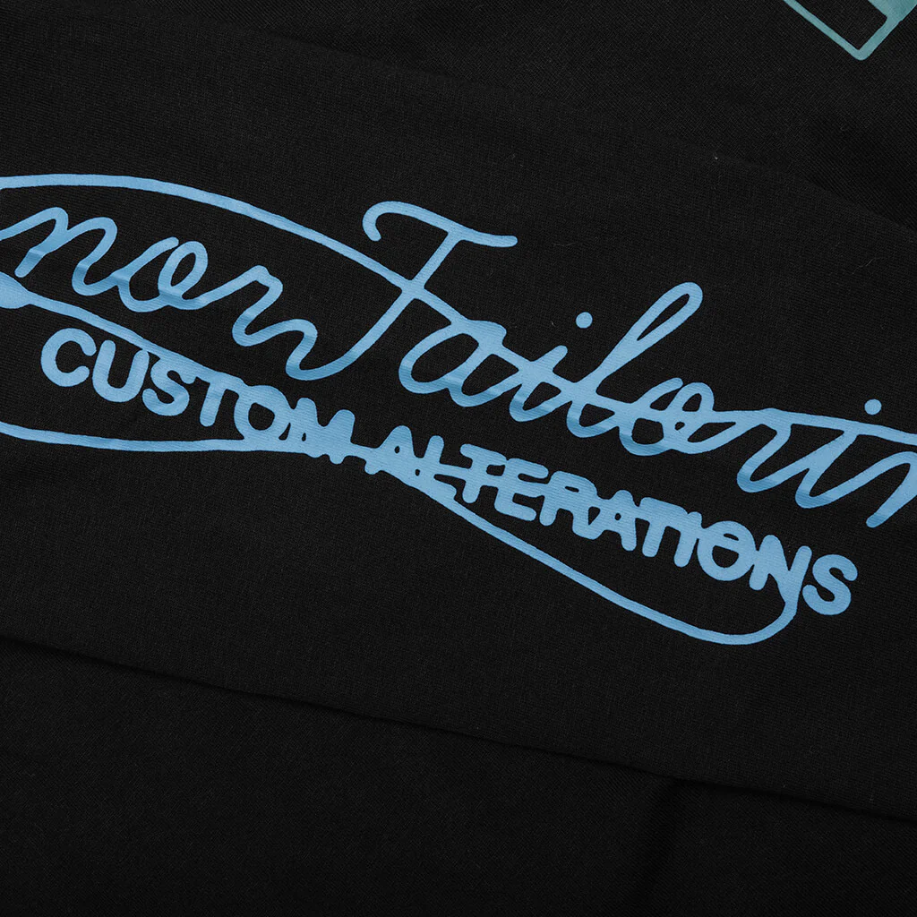HTG Mall Logo L/S Tee - Black - Image 4