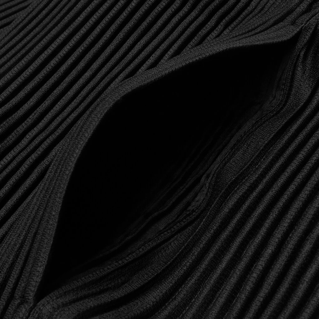 July Shorts - Black - Image 3