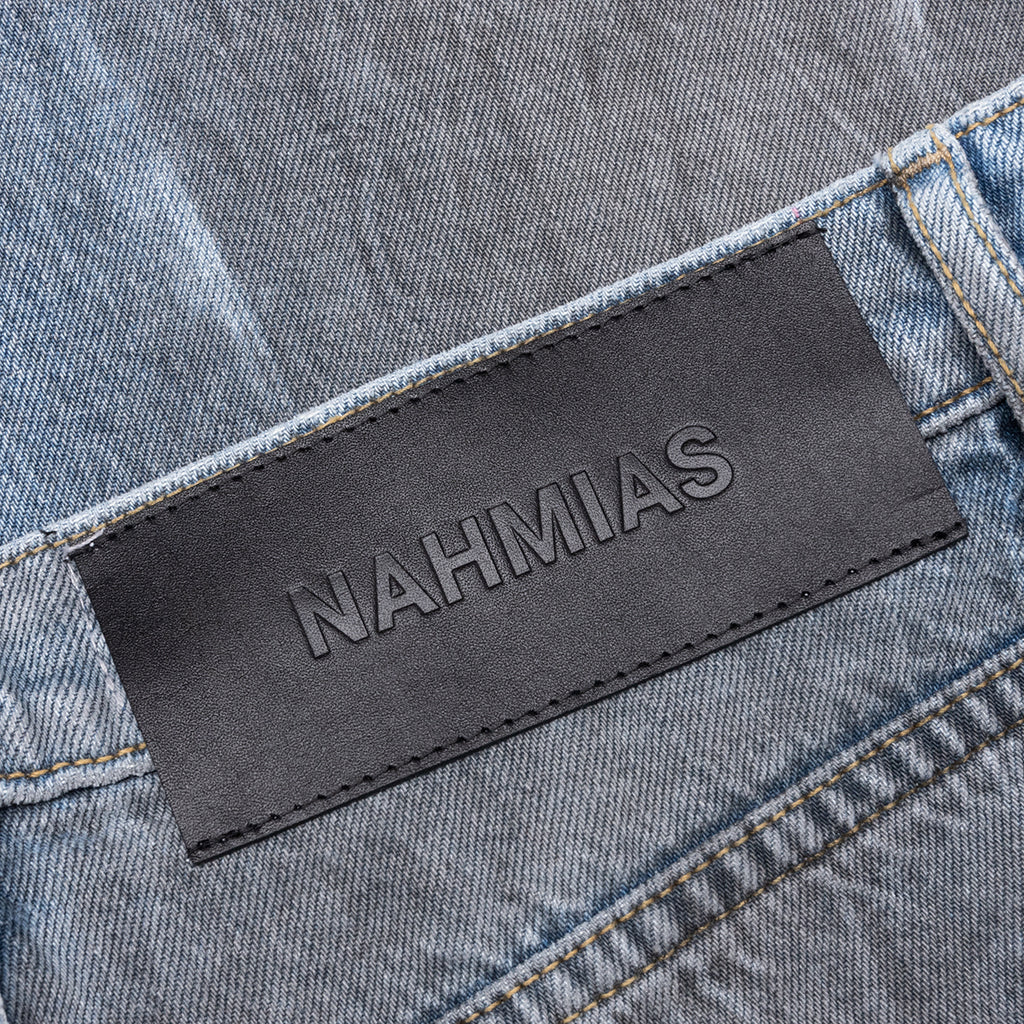Thrashed Baggy 5 Pocket Shorts - Light Wash - Image 5