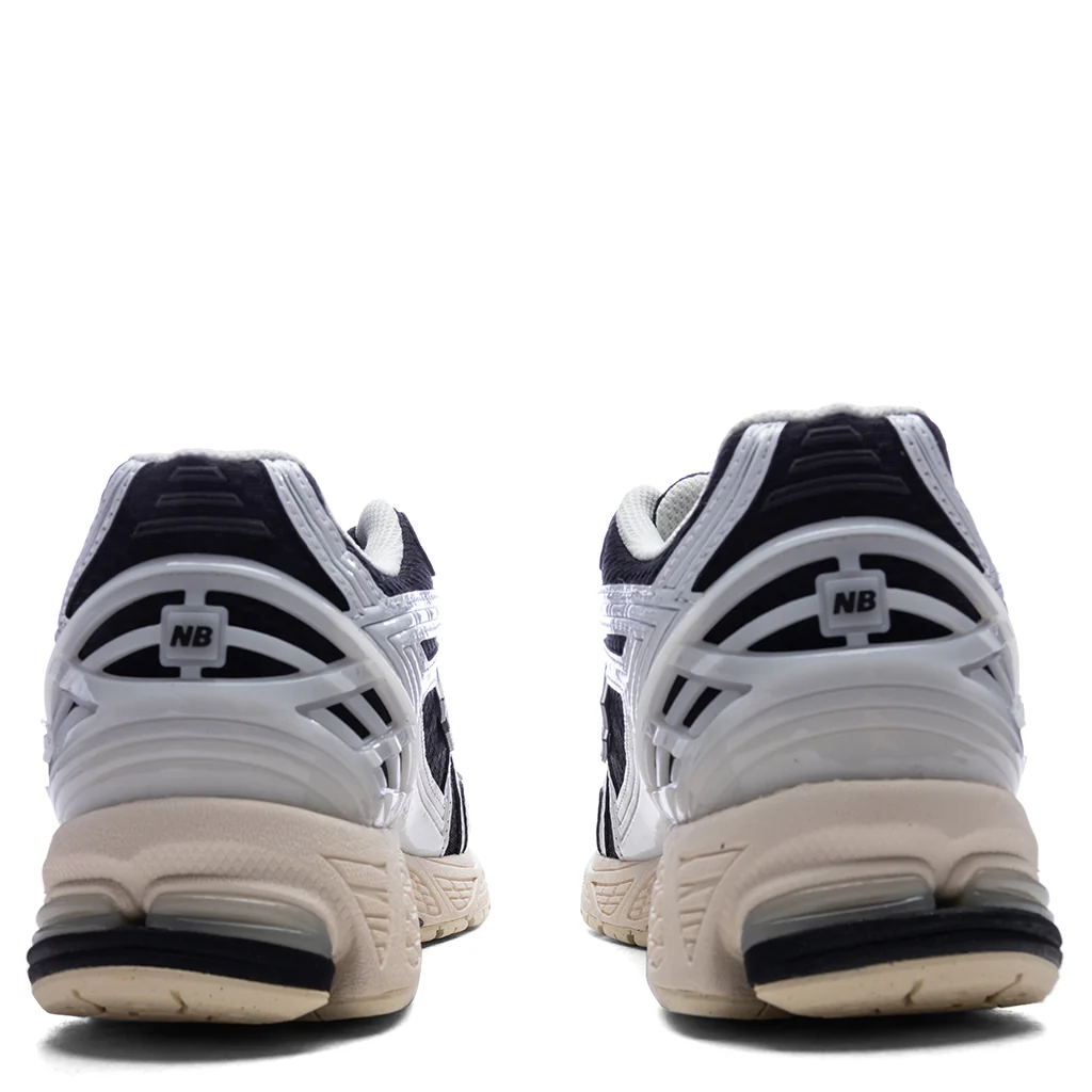 1906R - White/Black/Black Metallic - Image 4