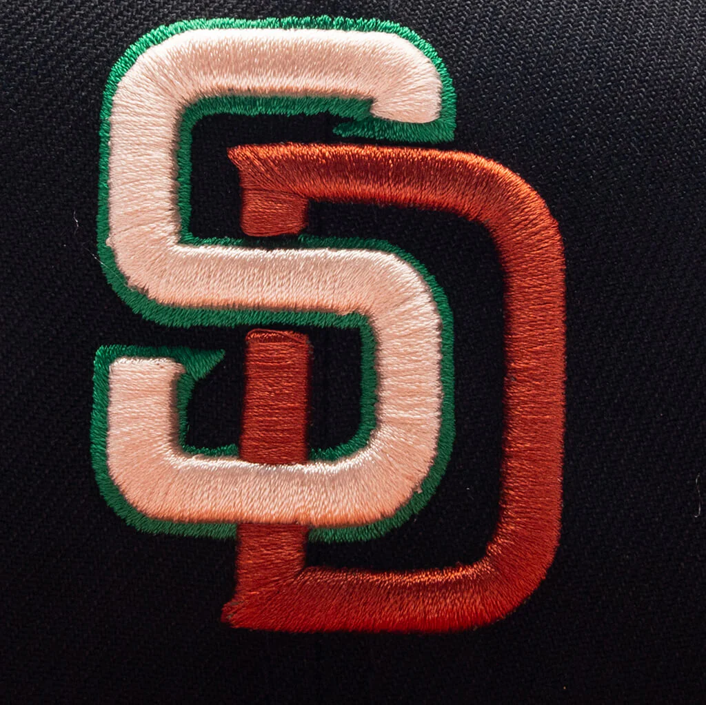 FEATURE x New Era 59FIFTY Fitted SD Padres Cooperstown - Black/Fight Orange/Twill Green - Image 2