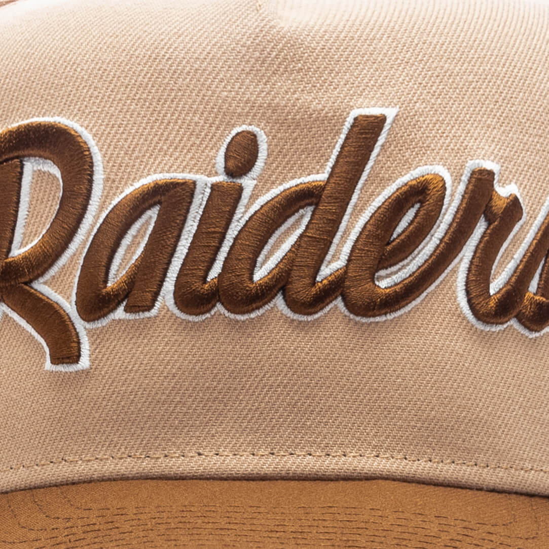 Feature x New Era 9Fifty A-Frame Snapback Las Vegas Raiders - Chrome/Pecan - Image 2