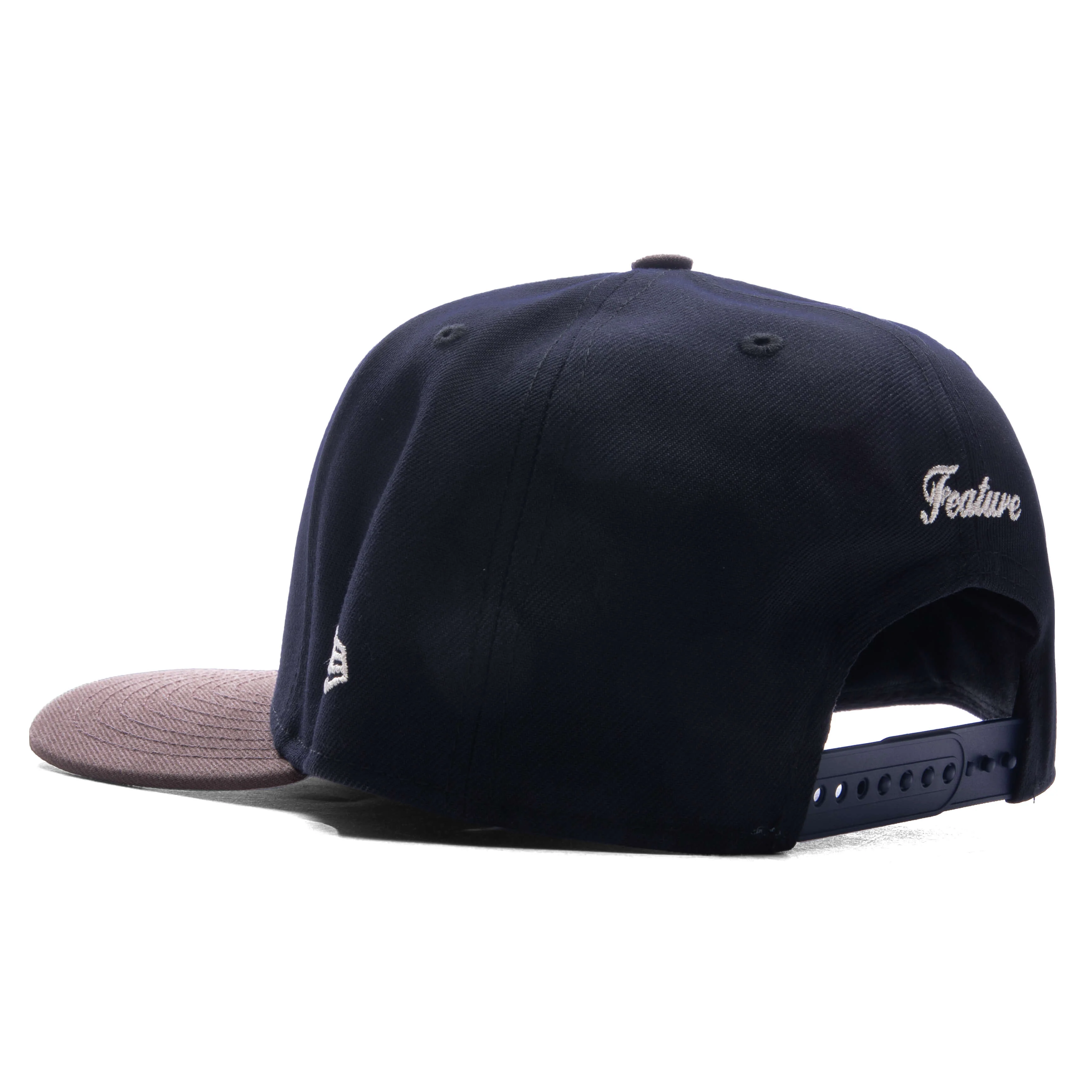 FEATURE x New Era 9FIFTY Curved A-Frame Old English F Snapback - Navy/Walnut - Image 4