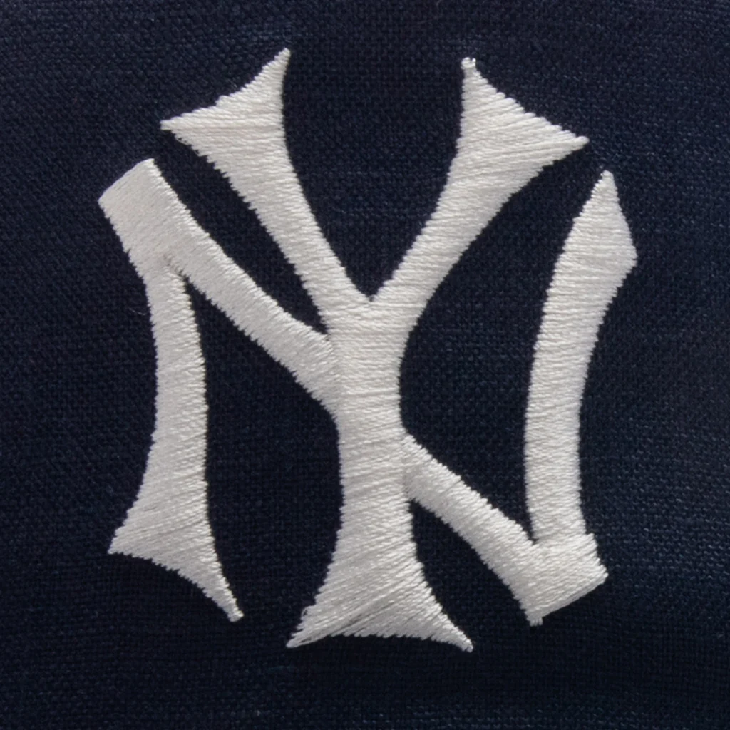 Pearl Rope Golfer - New York Yankees - Image 2