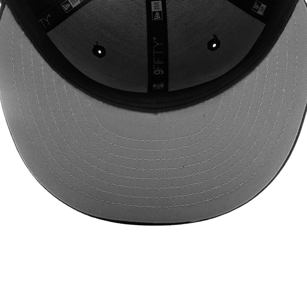 FEATURE x New Era 9FIFTY Cutlass - Black/White - Image 5
