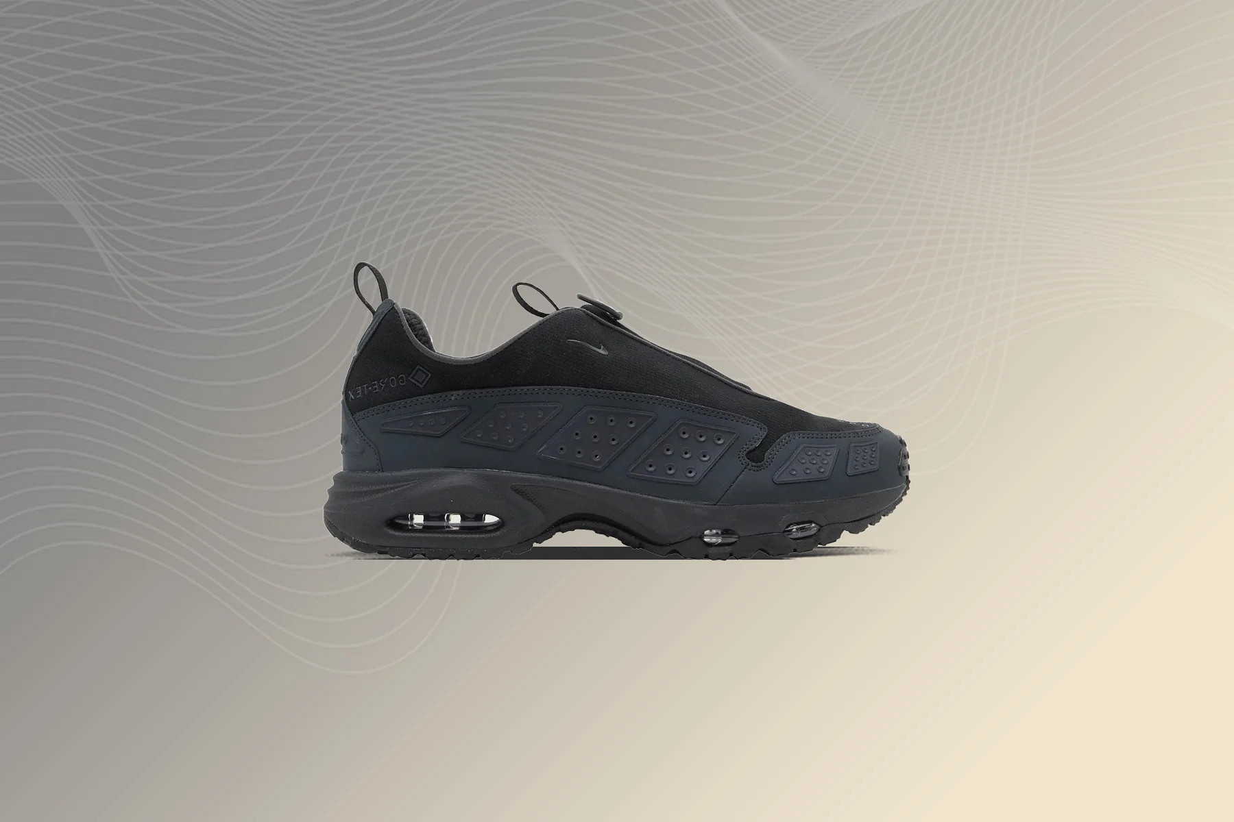 Women's Air Max SNDR Gore-Tex - Black/Dark Smoke Grey - Image 2