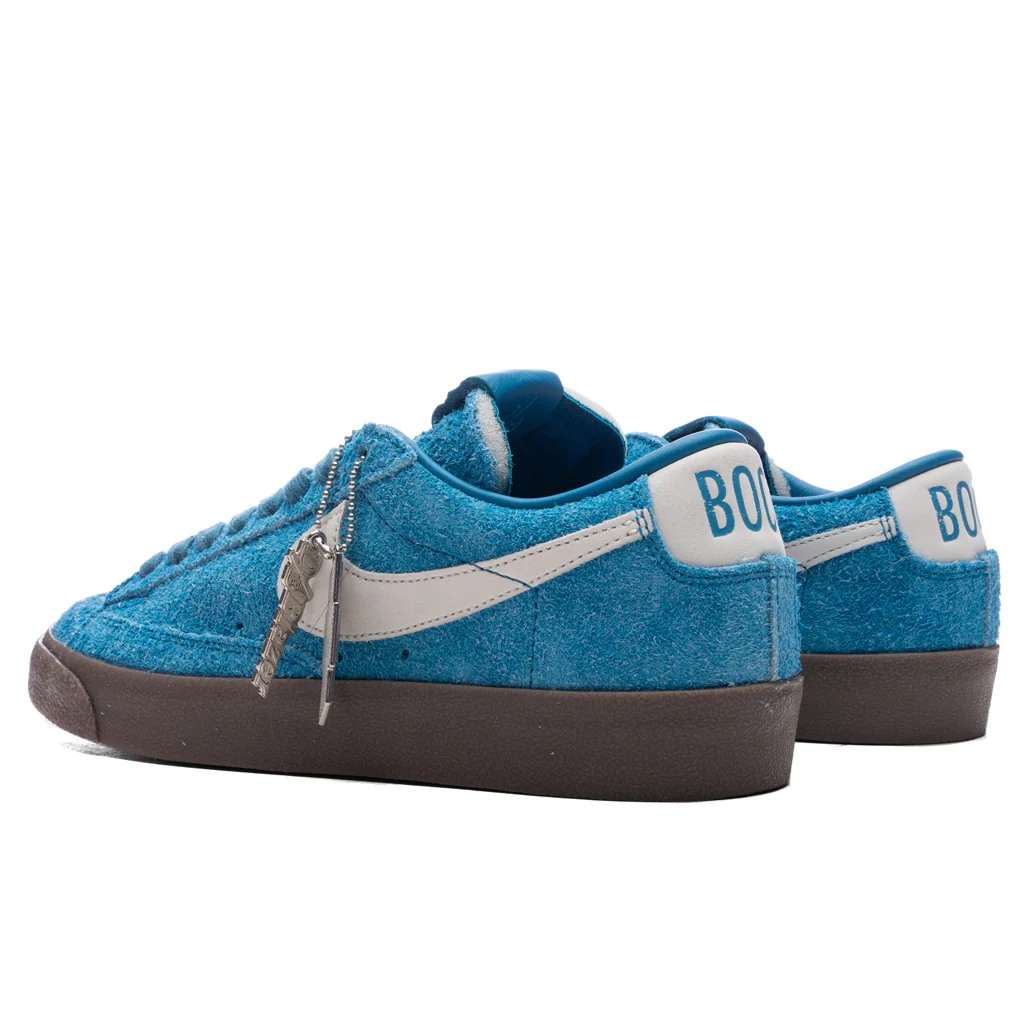Nike x Devin Booker x Chevrolet Blazer Low Book 'Surf Blue' QS - Surf Blue/Sail/Gum Dark Brown - Image 3