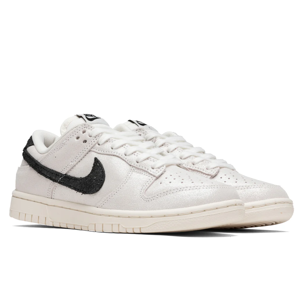 Women's Dunk Low SE - White/Black/Team Red - Image 2