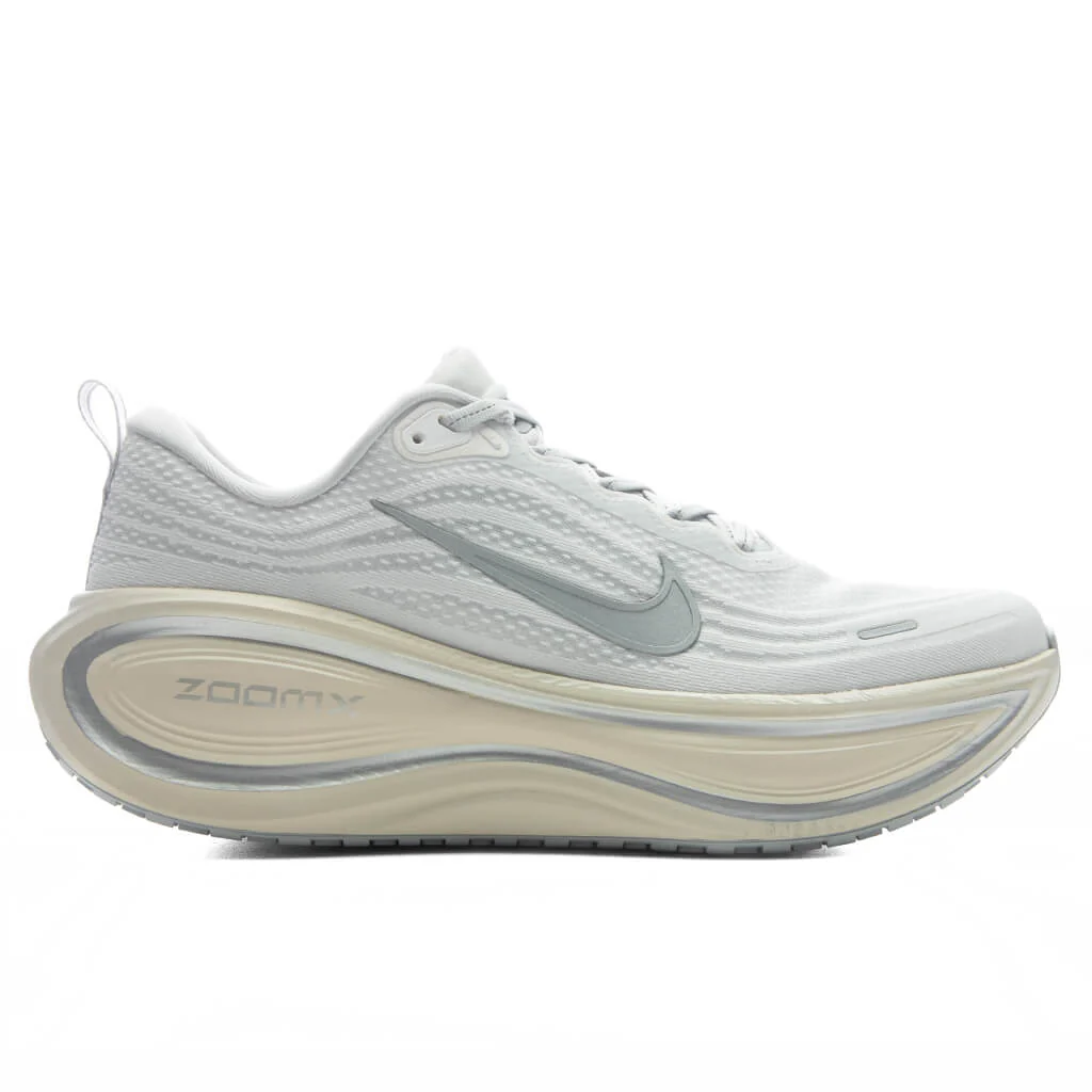 Vomero Plus - Platinum Tint/Reflect Silver/Grey Fog
