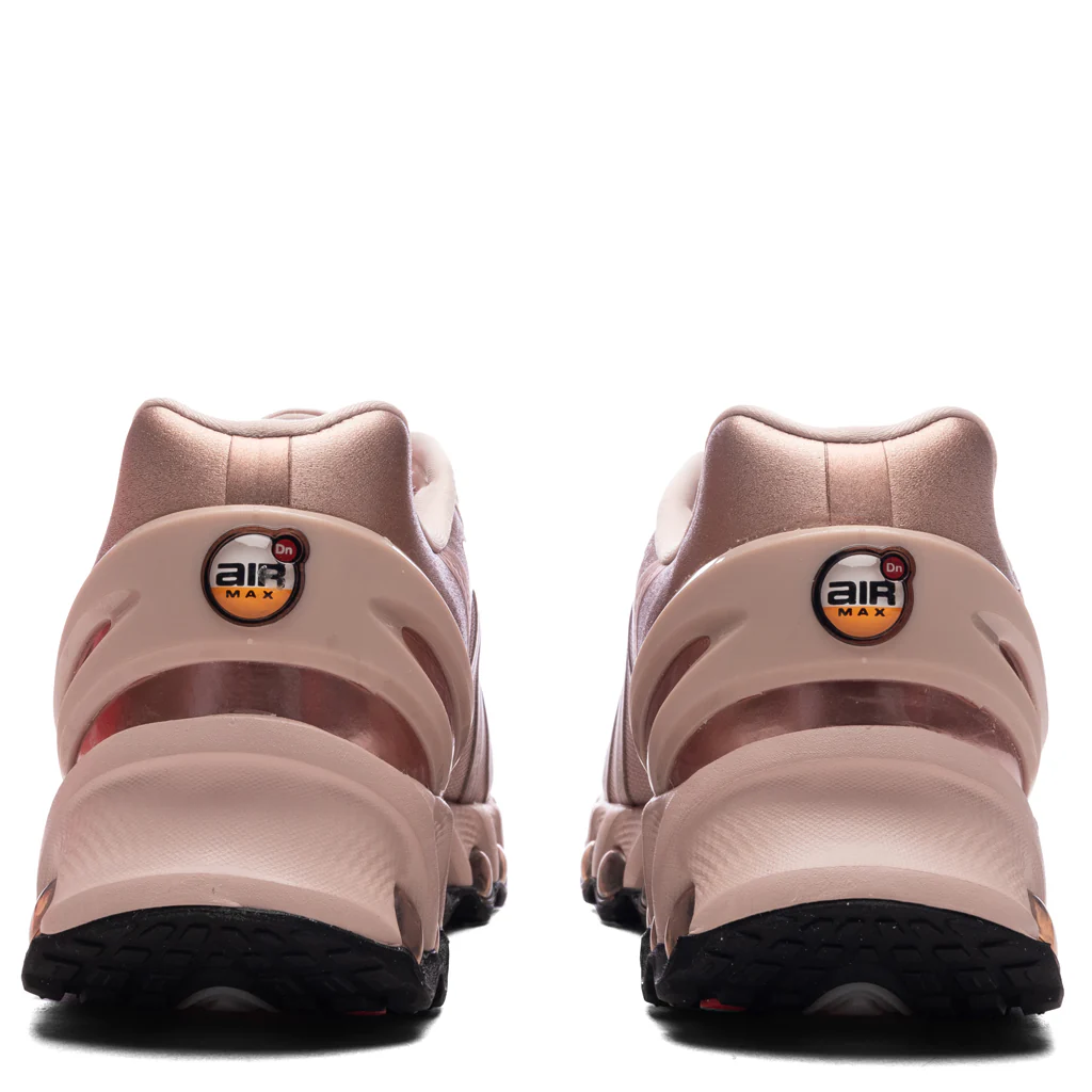 Women's Air Max DN8 - Metallic Red Bronze/Black/Particle Beige - Image 4
