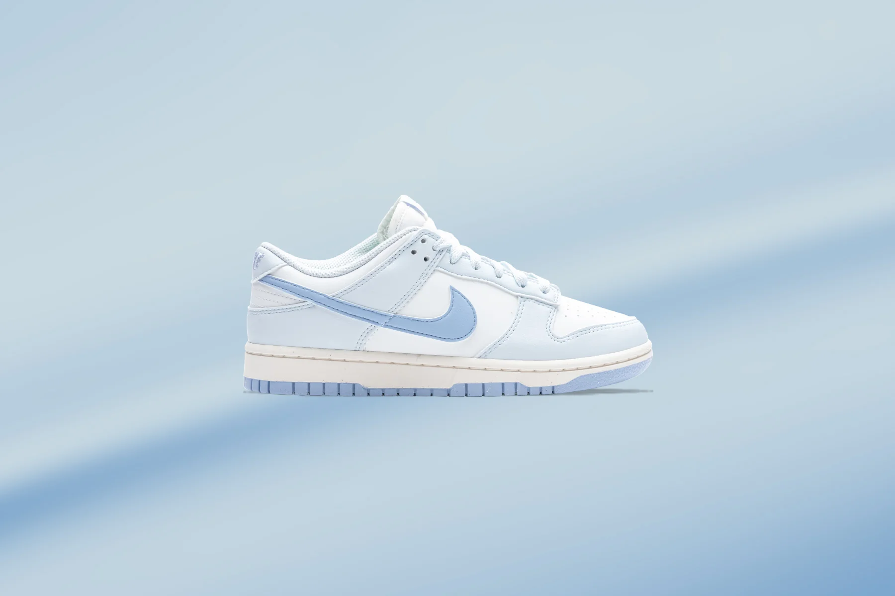 Women's Dunk Low Next Nature - Blue Tint/Cobalt Bliss/Summit White - Image 5