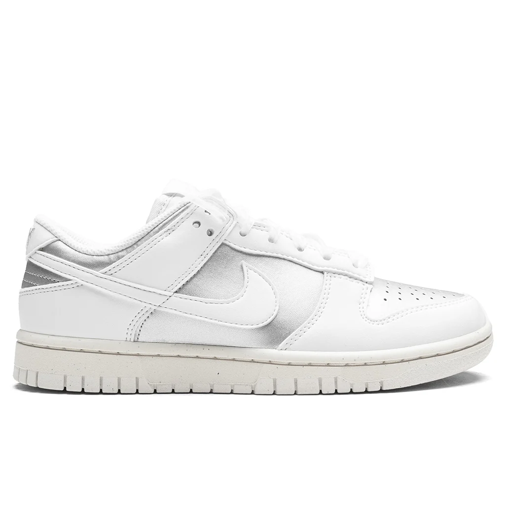 Women's Dunk Low Next Nature - Metallic Platinum/Summit White/Pale Ivory