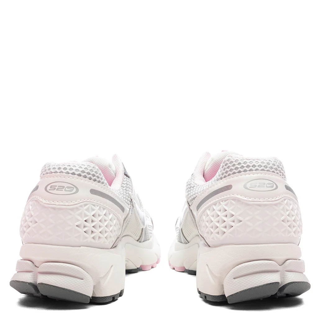 Women's Zoom Vomero 5 - Photon Dust/Metallic Silver/Summit White - Image 4