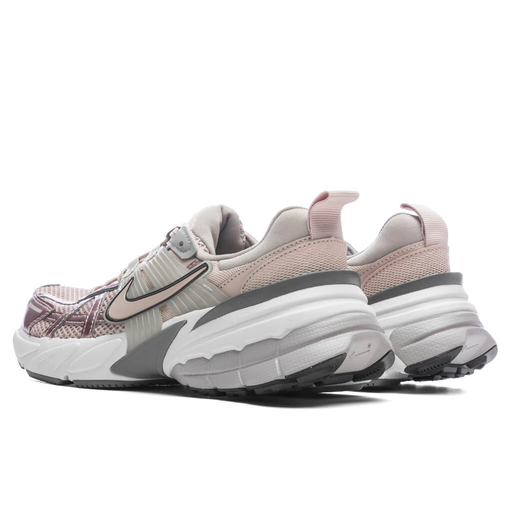 Women's V2K Run - Particle Beige/Particle Beige - Image 3