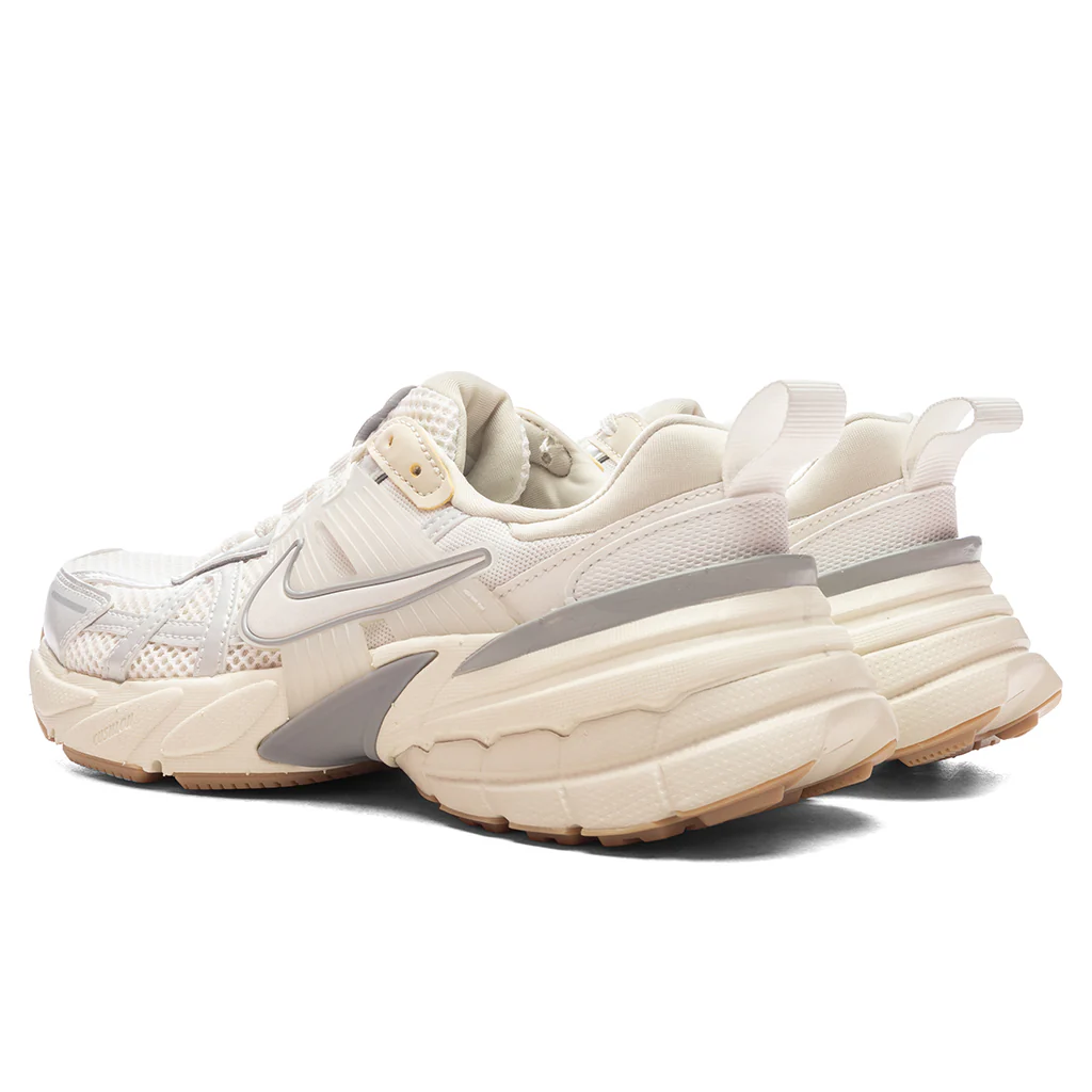 Women's V2K Run - Sail/Light Khaki/Light Smoke Grey - Image 3