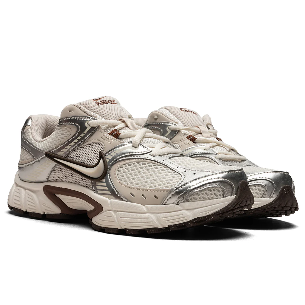 Women's V5 Runner - Sail/Light Orewood Brown/Fauna Brown/Phantom - Image 2