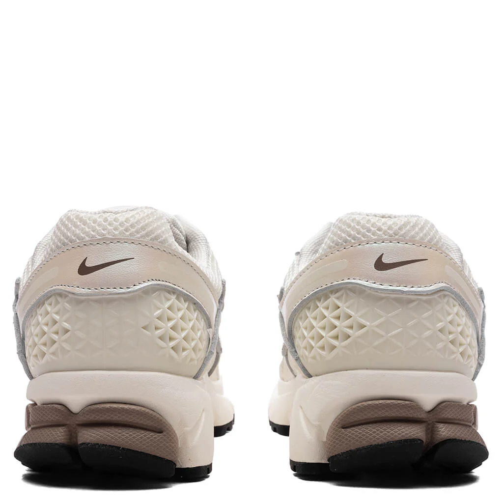 Women's Zoom Vomero 5 - Sail/Mink Brown/Black - Image 4