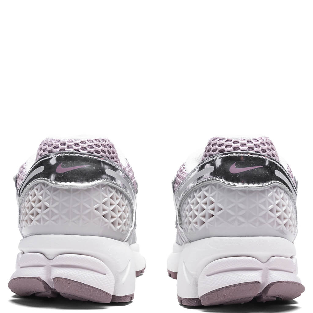 Women's Zoom Vomero 5 - Vast Grey/Metallic Silver - Image 4