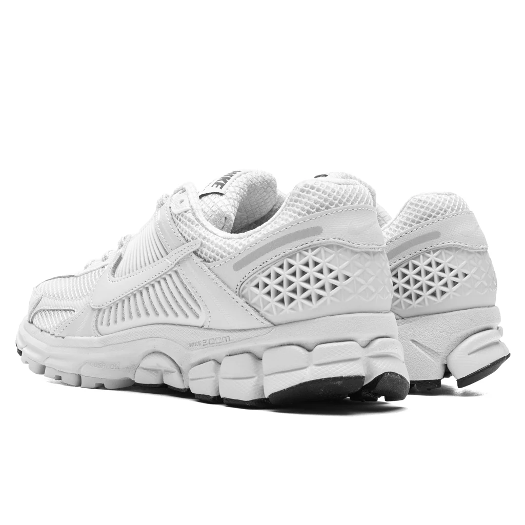 Women's Zoom Vomero 5 - White/Vast Grey/Black - Image 3