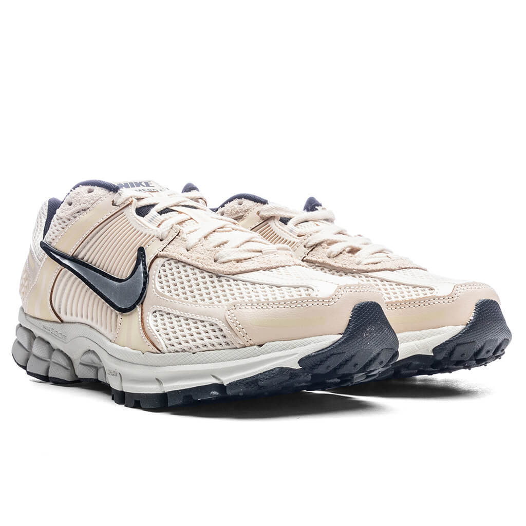 Women's Zoom Vomero 5 - Pearl White/Chrome/Light Bone - Image 2