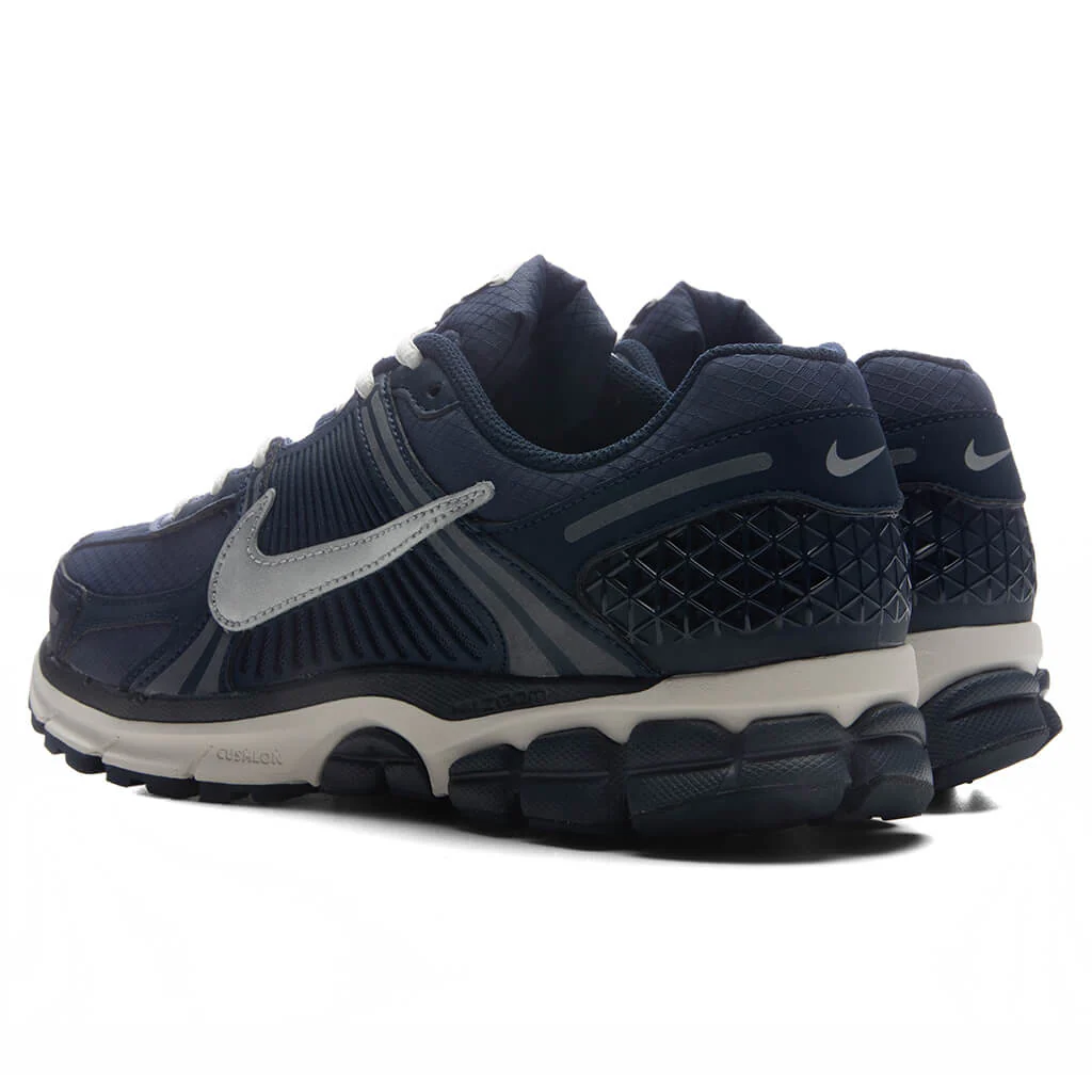 Zoom Vomero 5 SE - Blue Void/Metallic Silver/Midnight Navy - Image 3