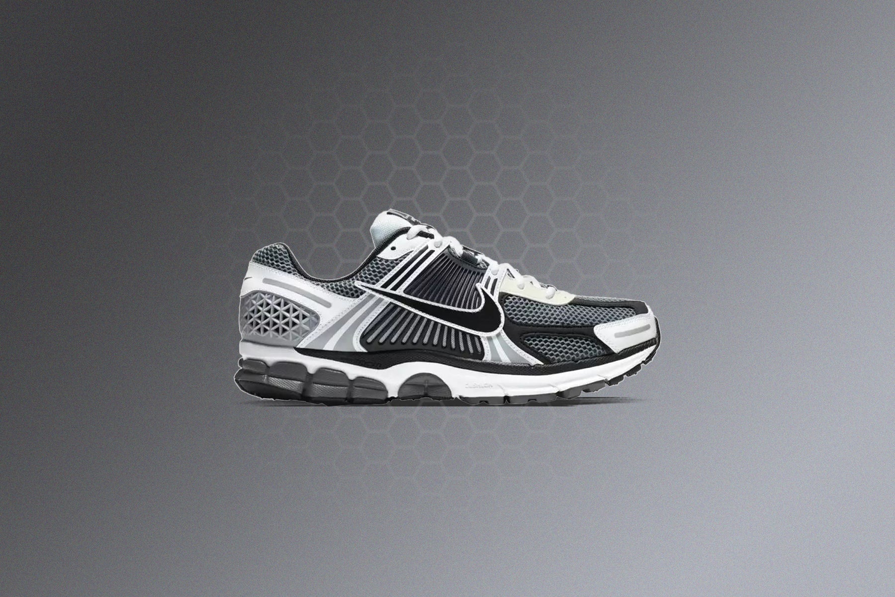 Zoom Vomero 5 SE SP - Dark Grey/Black/White/Sail - Image 5