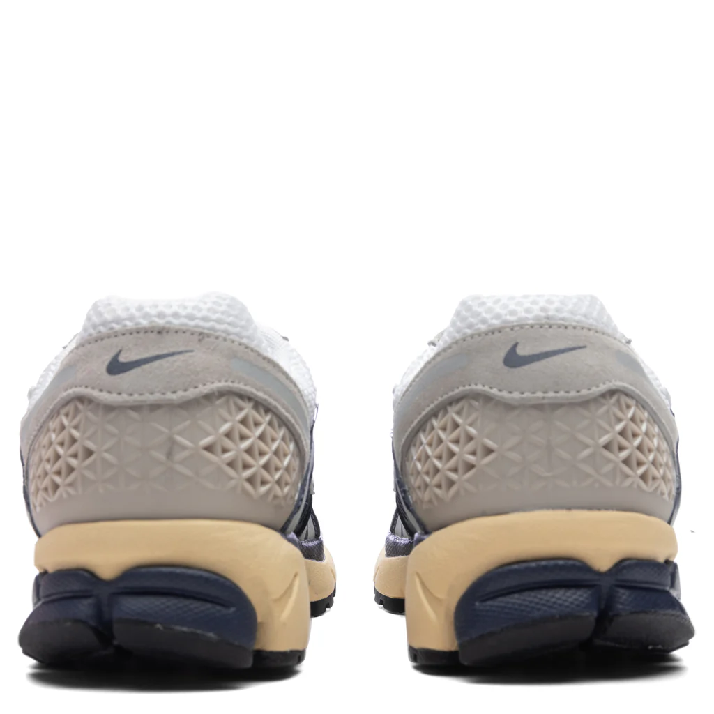 Zoom Vomero - White/Thunder Blue Cream - Image 4