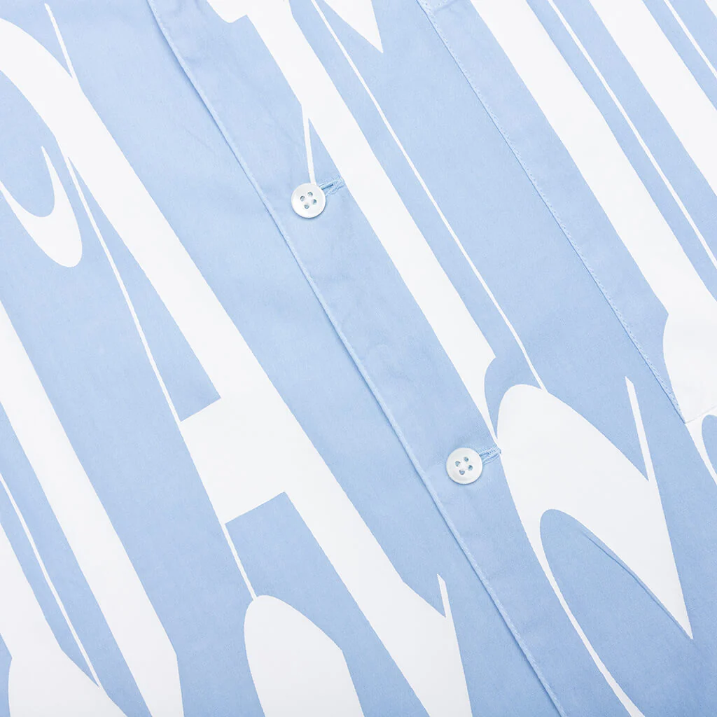 Gothic Logo Shirt S/S - Light Blue - Image 4