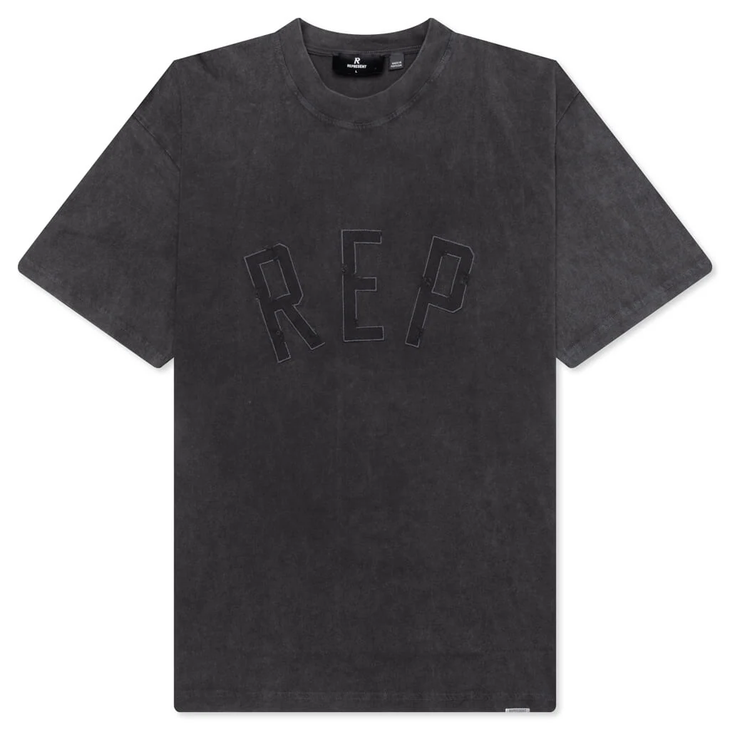Red Applique T-Shirt - Vintage Black