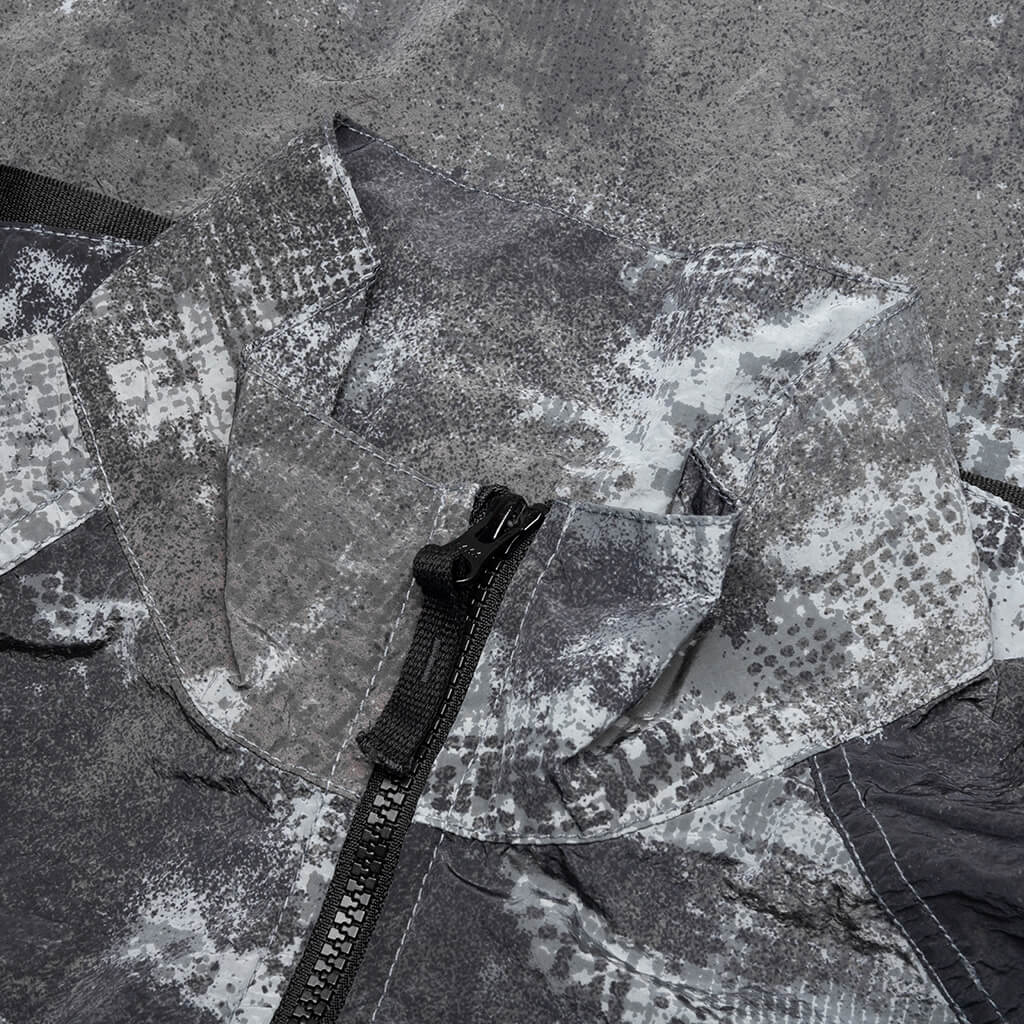 Dissolving Grid Camo Jacket - Grey - Image 5