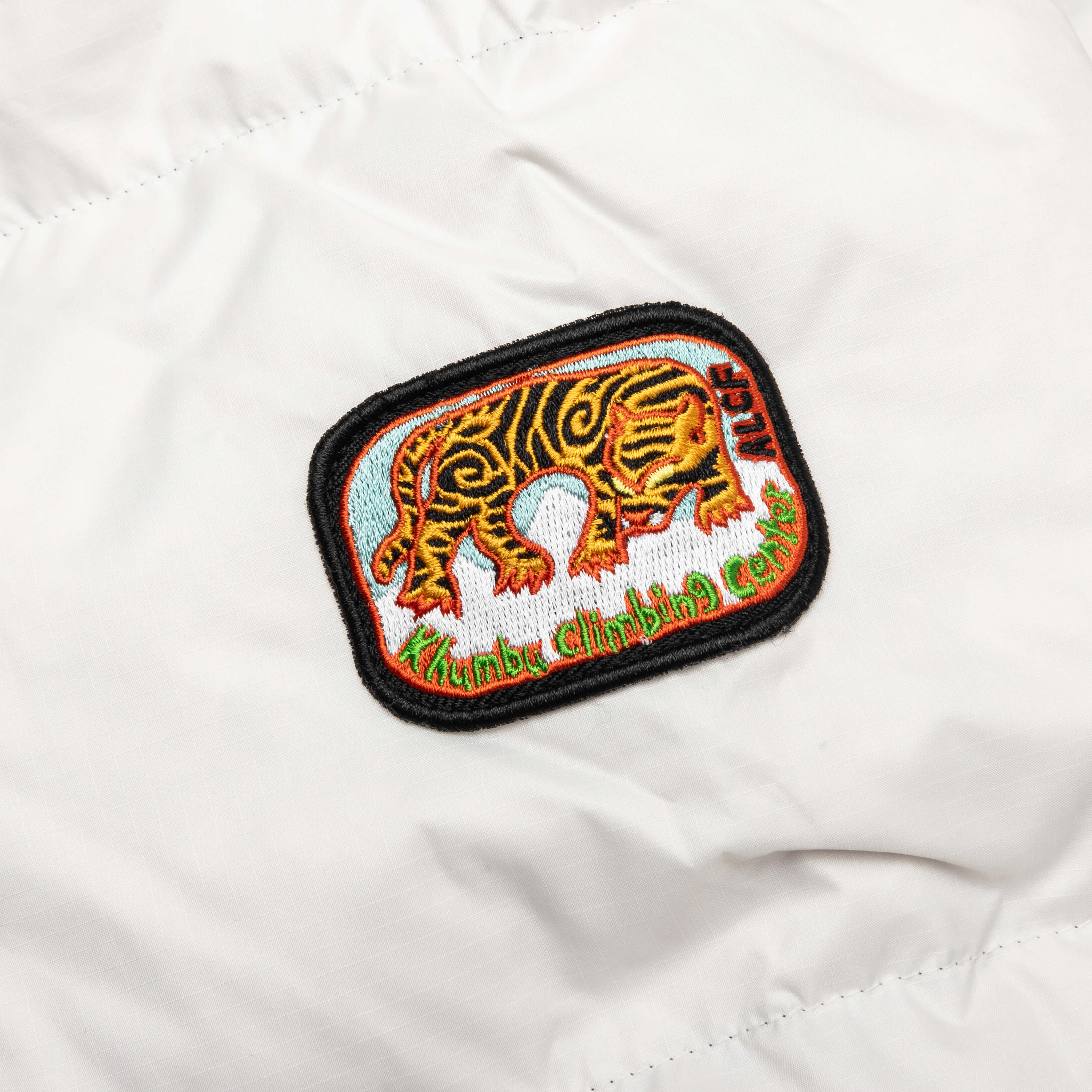 1996 Retro Nuptse Jacket - White Dune - Image 3