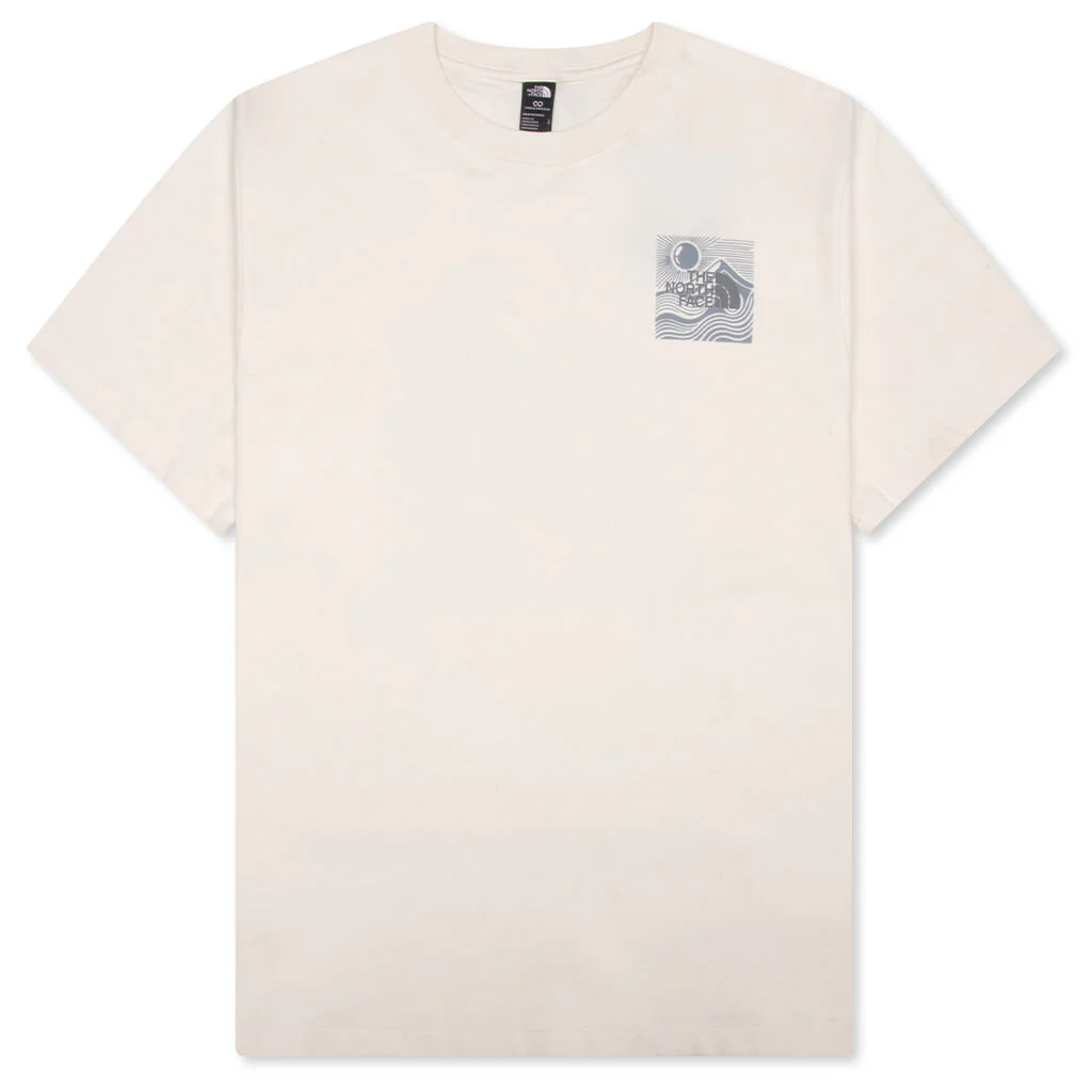 Mountain Escape Relaxed S/S Tee - White Dune